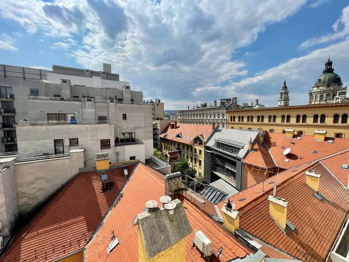 Apartment Penthouse W Private Rooftop And Free Parking Budapest