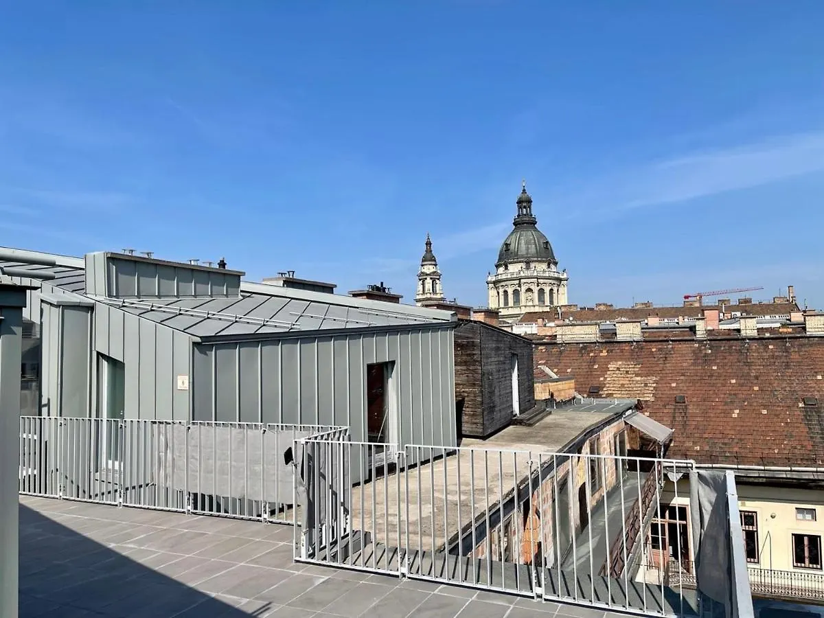 Apartment Penthouse W Private Rooftop And Free Parking Budapest
