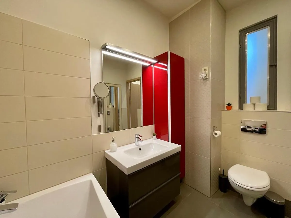 Penthouse W Private Rooftop And Free Parking Budapest Apartment